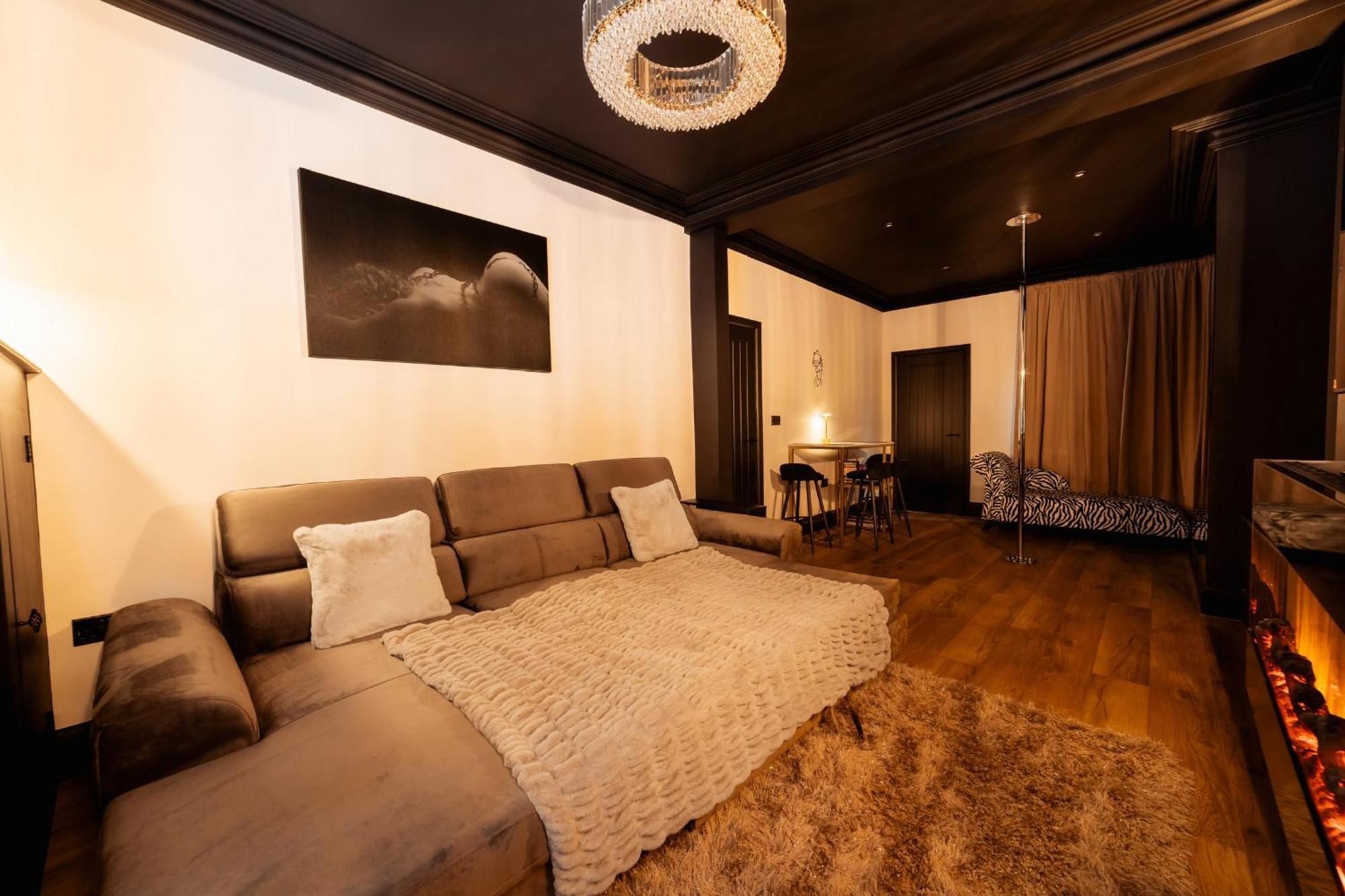 Casa Amor - Kinky Adult Only Stoke-on-Trent Экстерьер фото